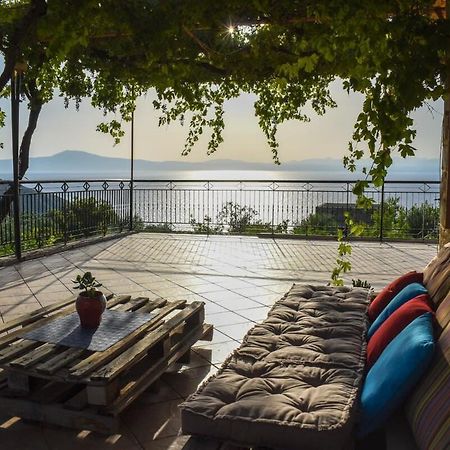 Coastal Stone Residence With Spectacular Scenery Kitriai ภายนอก รูปภาพ
